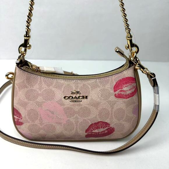 Coach CZ943 Teri Mini Crossbody Bag In Signature Canvas With Lips Print IN Sand - Picture 2 of 13